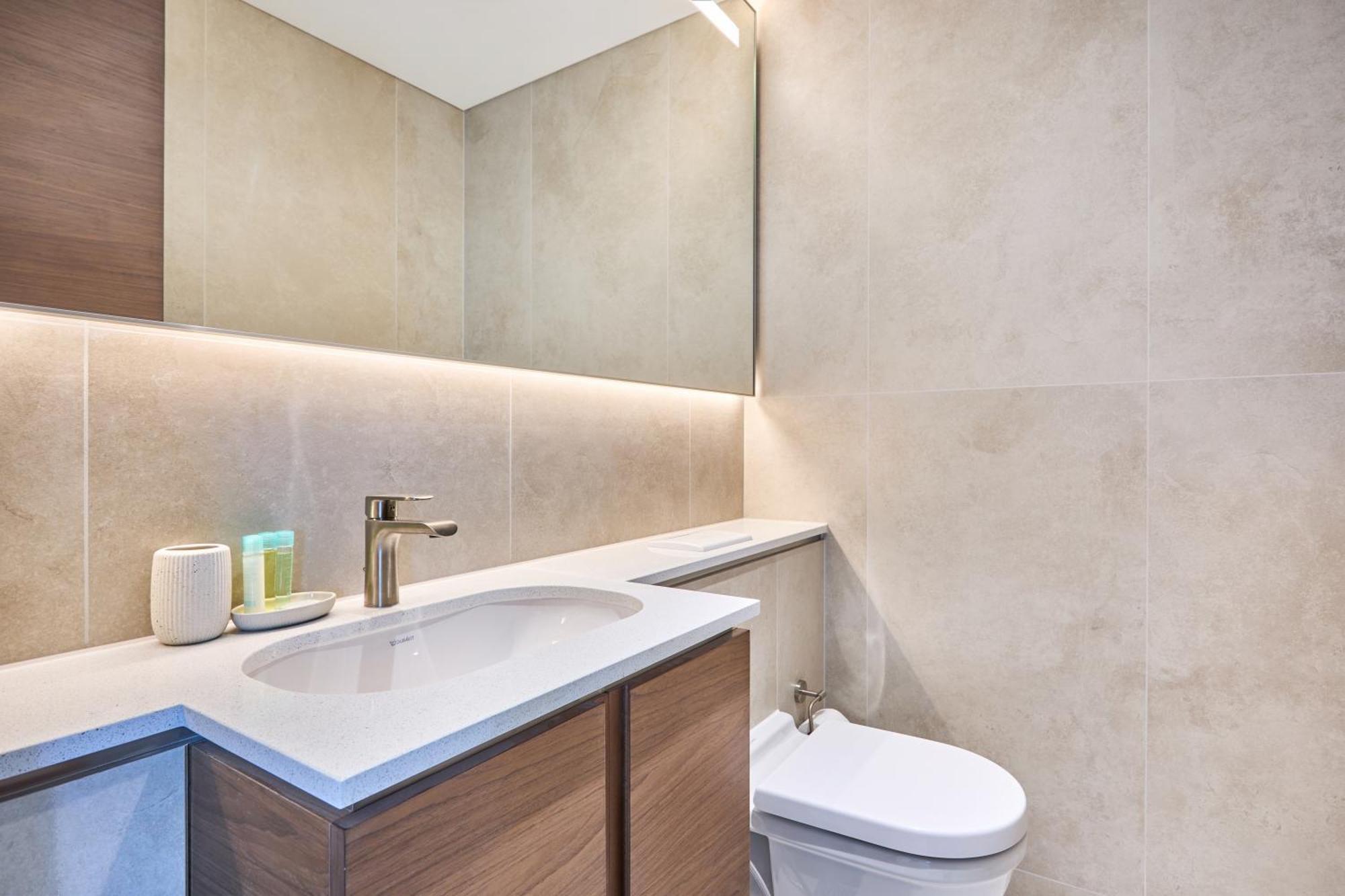By Latinem Luxury 1br Cvg 4010 Near Burj Khalifa
